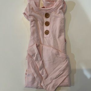 Caden Lane Solid Blush Bamboo Baby Knot Gown & Hat